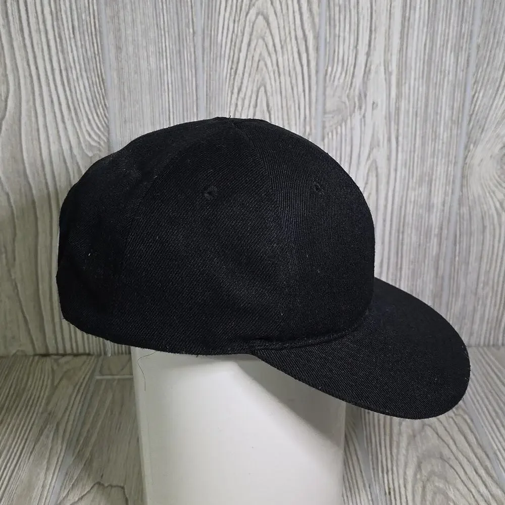 Nike Black White Embroidered Swoosh Logo Snapback Hat Kids Size 4-7